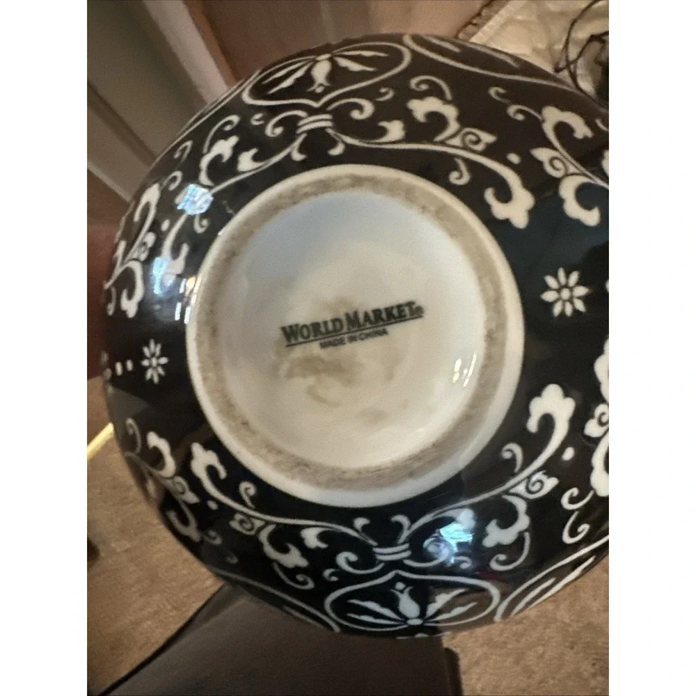 4 Black And White World Market Tea Cups, Pot And Stand Warmer For Teapot
